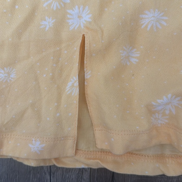 Flower Mini Skirt - Picture 2 of 4